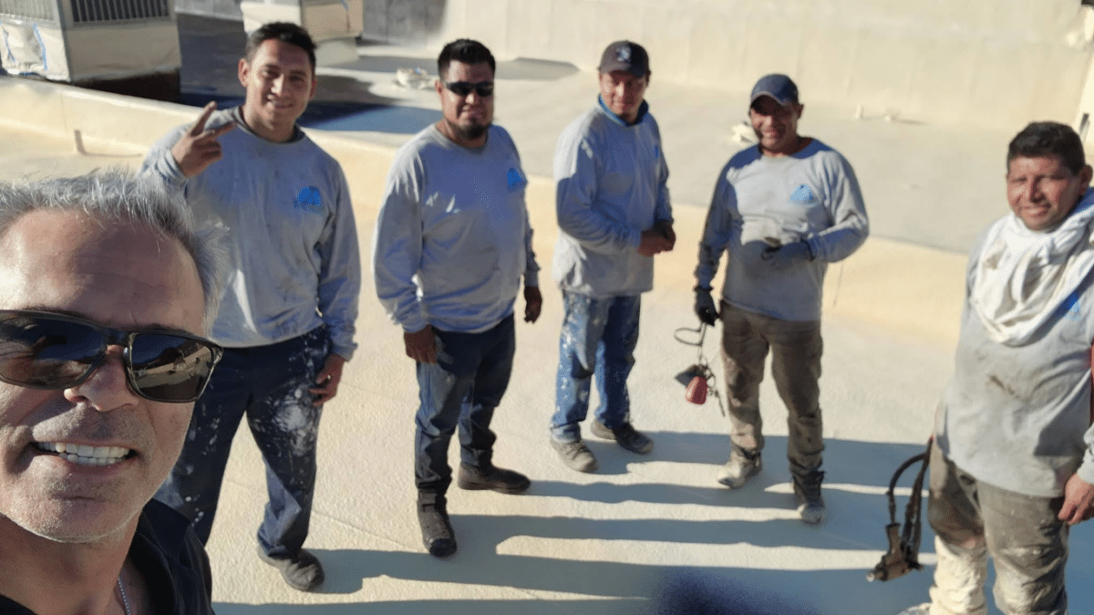 Ocean Seven Builders team on site